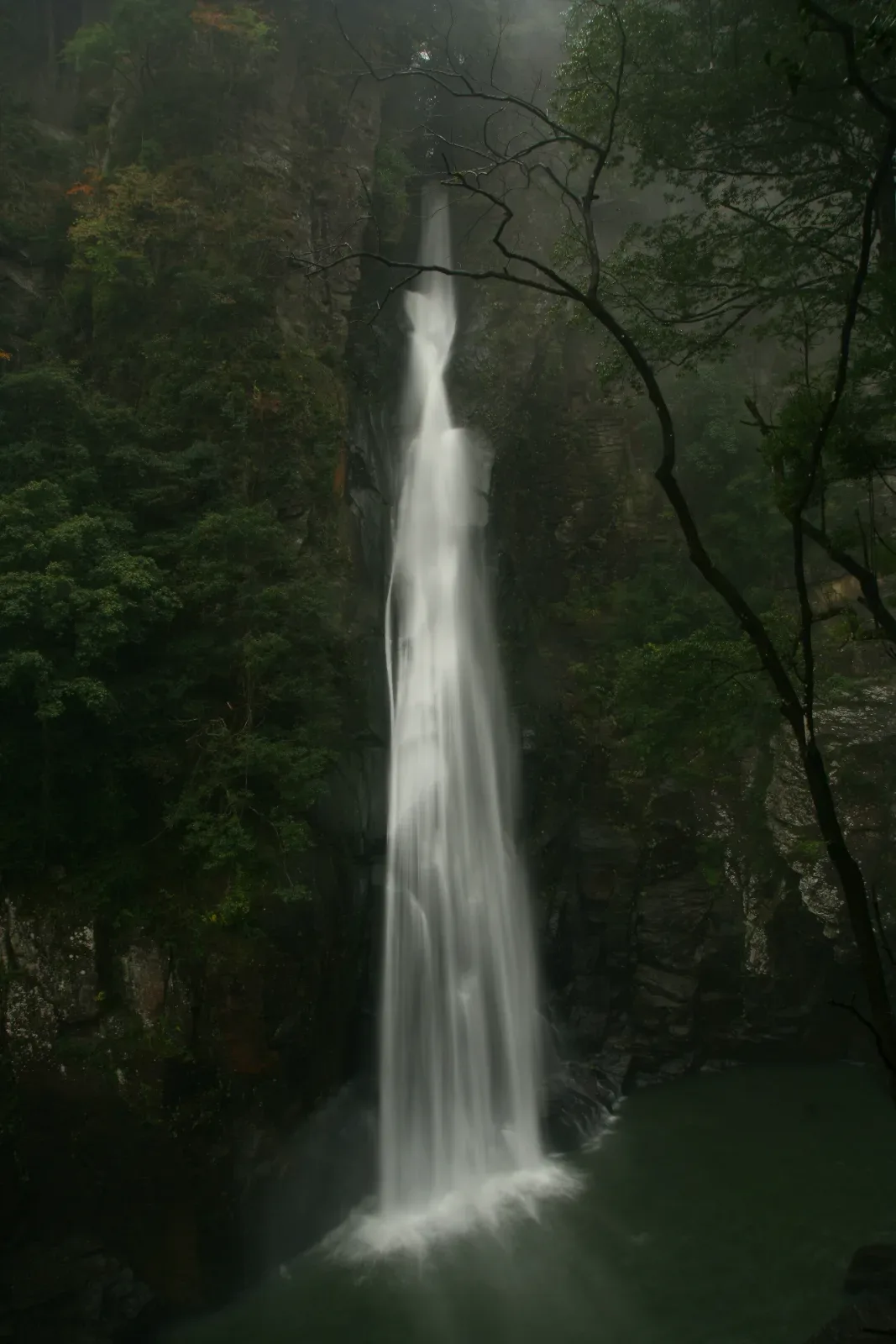 西椎屋の滝