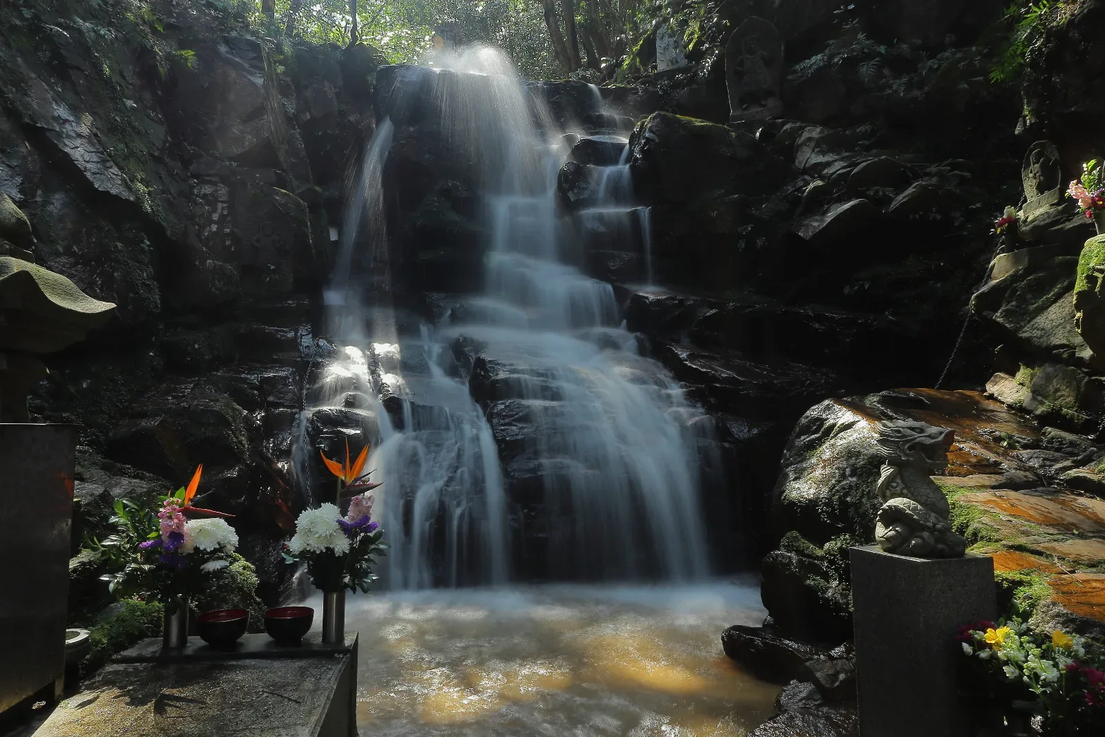 阿蘇山一の滝（岩倉の滝）